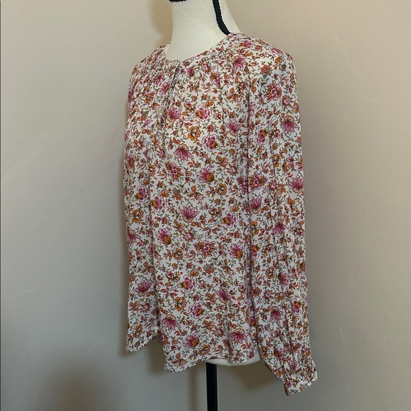 Old Navy Floral Boho Top. NWT. - Picture 5 of 14